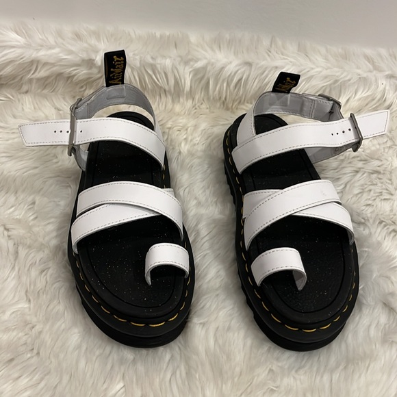 The Dr. Martens Women's Avry Hydro Toe Loop Platform Sandals White Women Size 8 - Picture 4 of 10